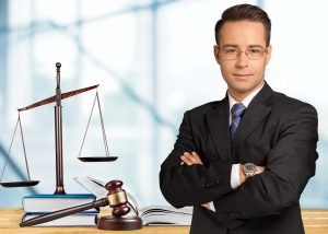 עורך דין מומחה ייעוץ משפטי